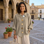 Stefania | Cárdigan Oversize con Cuello y Botones Metálicos